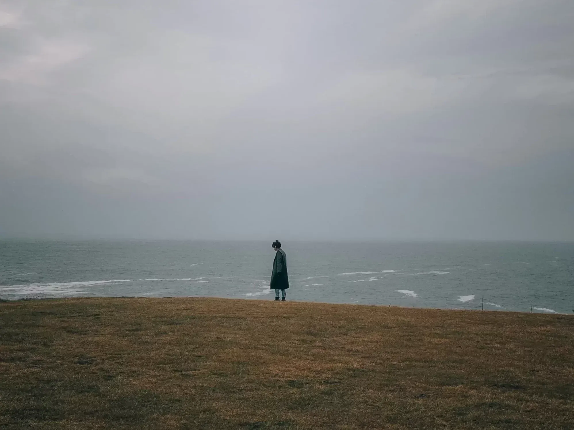 josh-hild-WNQrzwteuiI-unsplash